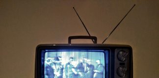 La chiusura di Rai Scuola: l’indice d’ascolto che diventa segno dei tempi bruna-araujo-televisione-unsplash